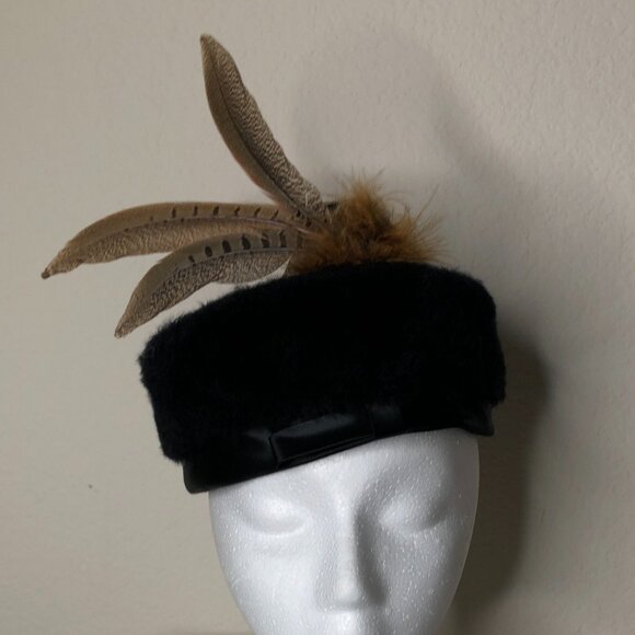LOVELY, Vintage Feathered Pill Box Hat! - Picture 5 of 10